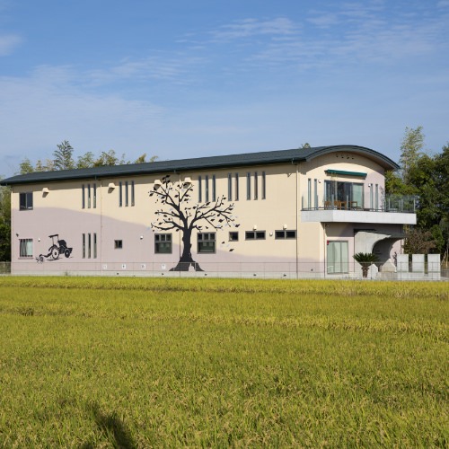 本社近くの直営店の遠景写真